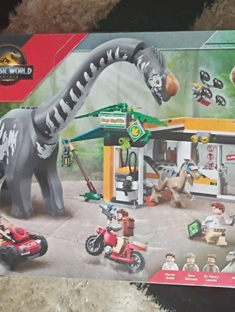 LEGO Jurassic World 76973 Raptor & Titanosaurus Tracking Mission
